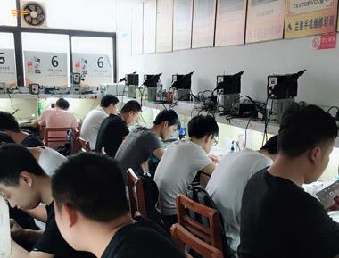 深圳兰德手机维修培训学校